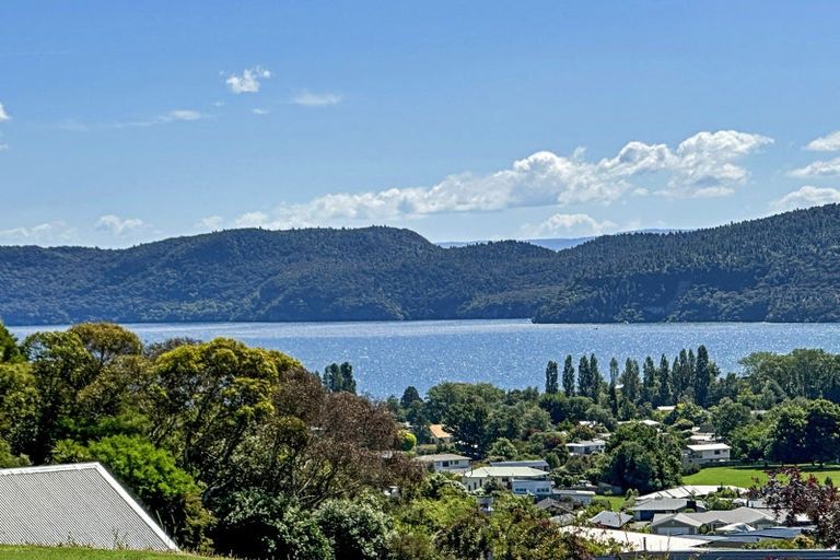 Photo of property in 40 Kittyhawk Drive, Kinloch, Taupo, 3377