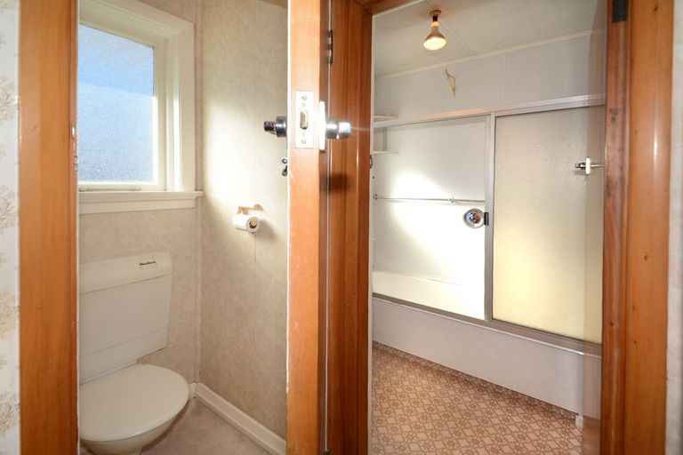 Photo of property in 2 Brooklyn Street, Green Island, Dunedin, 9018