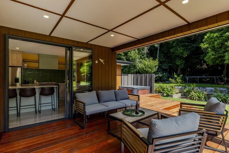 Photo of property in 94 Eliot Street, New Plymouth, 4310