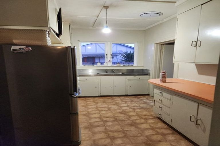 Photo of property in 2 Empire Street, Frankton, Hamilton, 3204