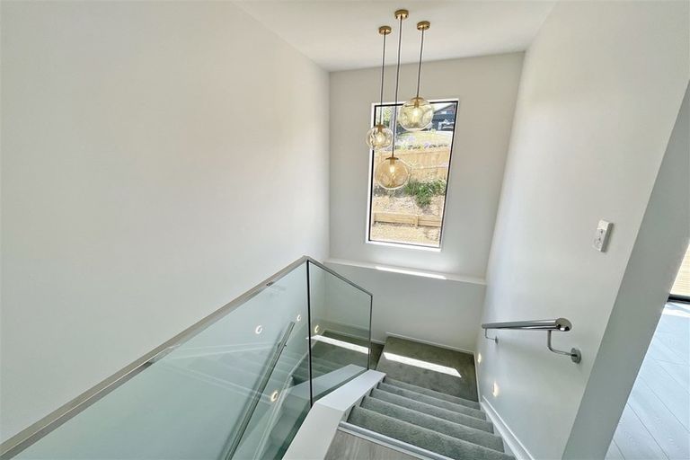 Photo of property in 2b Marina Road, Torbay, Auckland, 0630