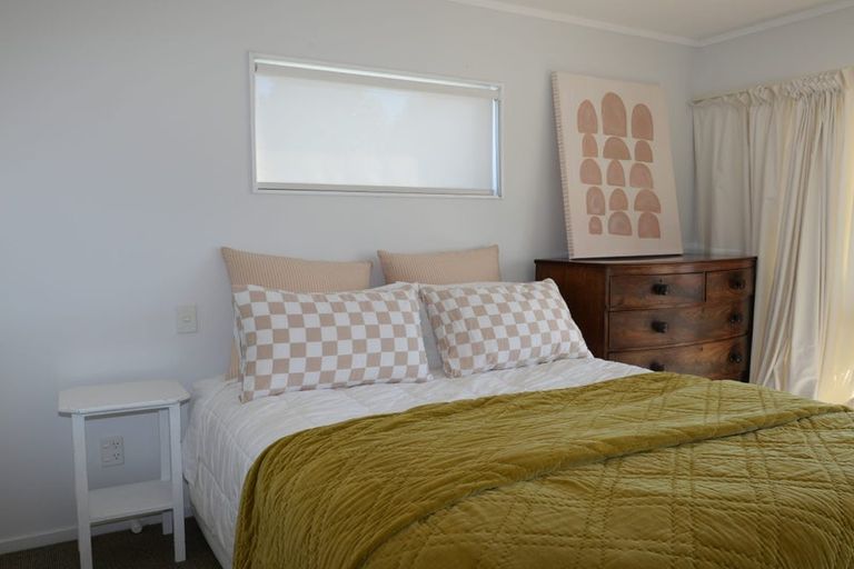 Photo of property in 27 Titoki Road, Waikanae Beach, Waikanae, 5036