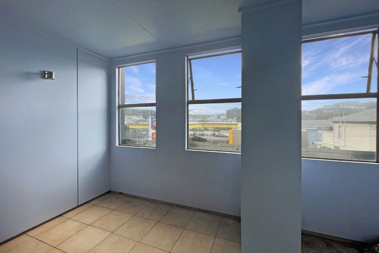 Photo of property in 2/42 Constable Street, Newtown, Wellington, 6021