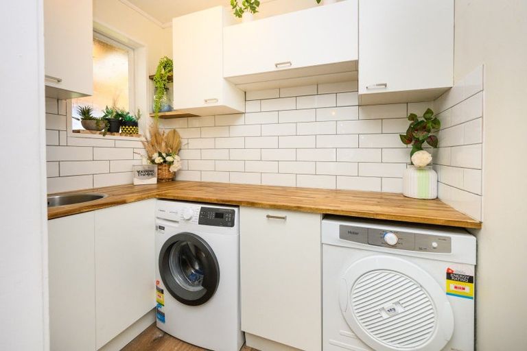 Photo of property in 8 Craven Court, Ashhurst, 4810