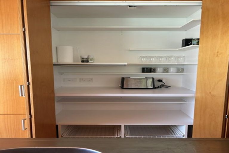 Photo of property in 13 Old Lake Road, Narrow Neck, Auckland, 0624