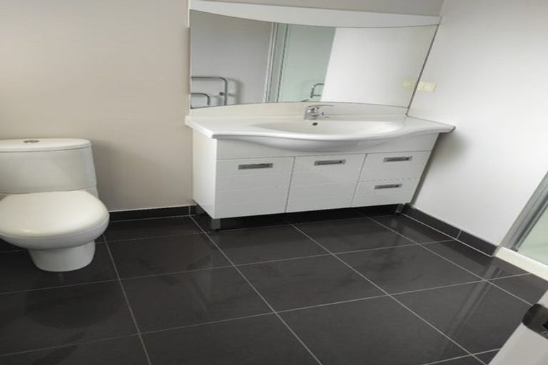 Photo of property in 22 Ranchod Terrace, Pukekohe, 2120