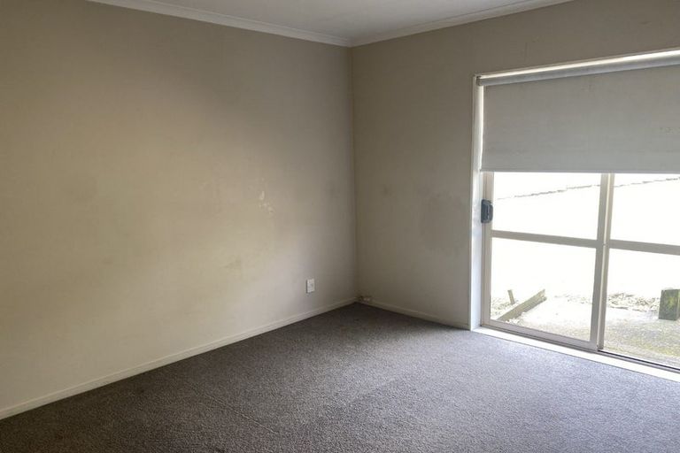 Photo of property in 16 Exotic Place, Massey, Auckland, 0614