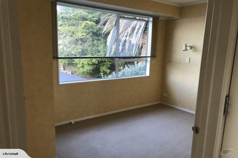 Photo of property in 11 Rangitoto View Road, Cockle Bay, Auckland, 2014