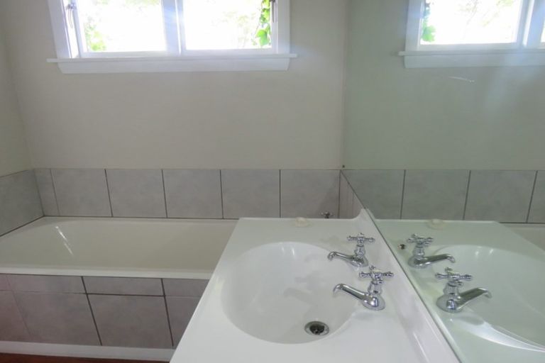 Photo of property in 22 Rountree Street, Upper Riccarton, Christchurch, 8041