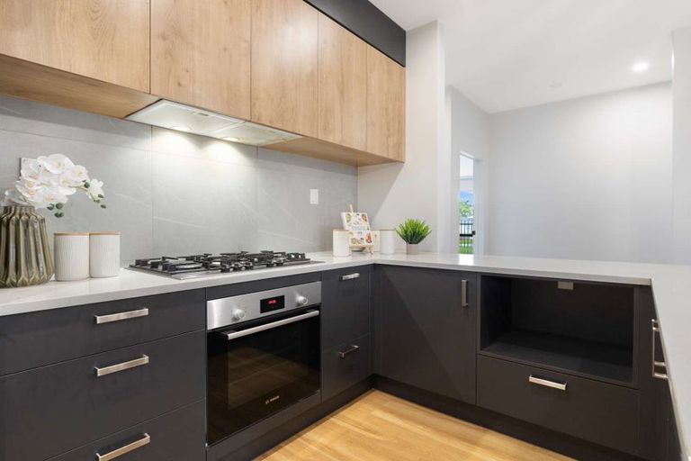 Photo of property in 28 Perkins Street, Papakura, 2110