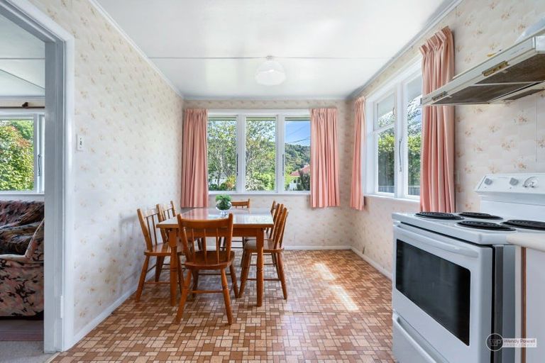 Photo of property in 8 Hector Grove, Trentham, Upper Hutt, 5018