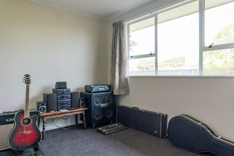 Photo of property in 31 Marine Parade South, Foxton Beach, Foxton, 4815