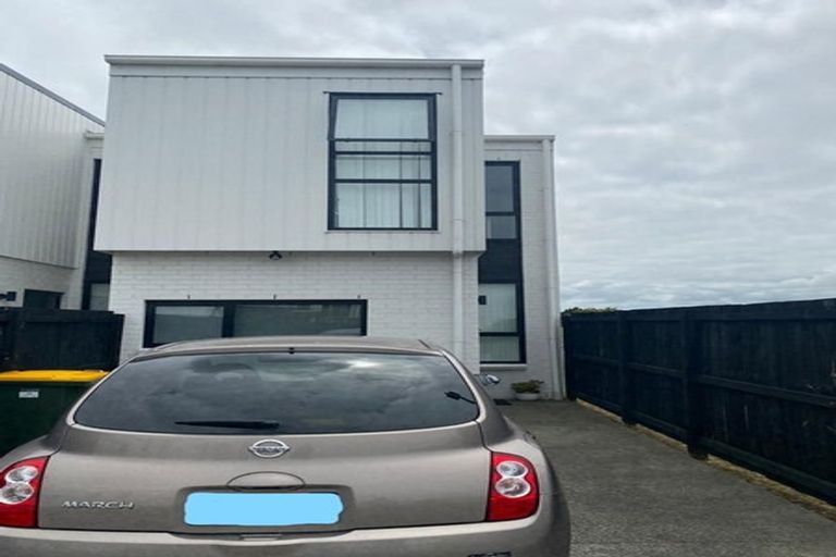 Photo of property in 13 Walsh Road, Papakura, 2110