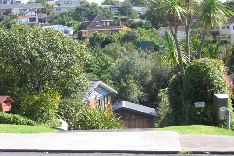 Photo of property in 908 Beach Road, Waiake, Auckland, 0630