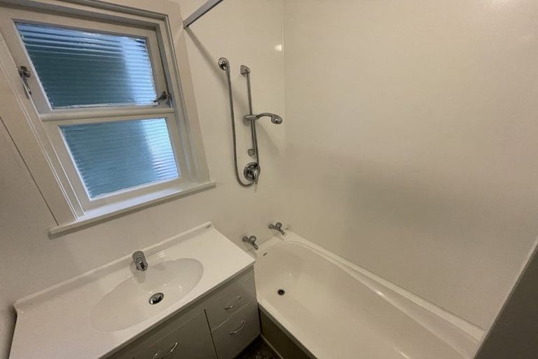 Photo of property in 91 Wainuiomata Road, Wainuiomata, Lower Hutt, 5014