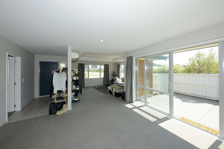 Photo of property in 23 Rossall Crescent, Rolleston, 7615