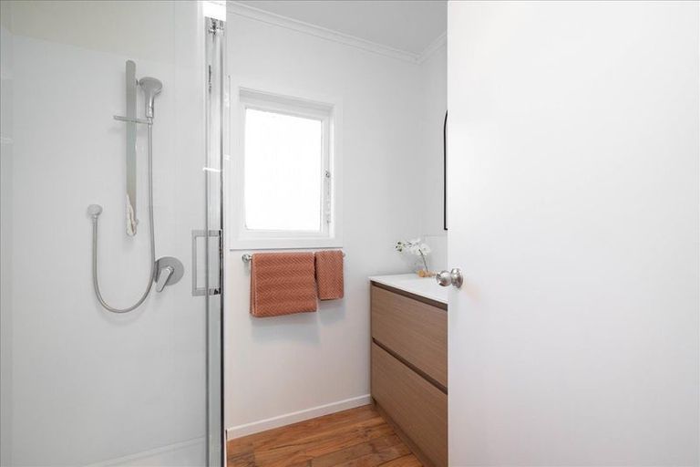 Photo of property in 19 Dunlop Road, Te Puke, 3119