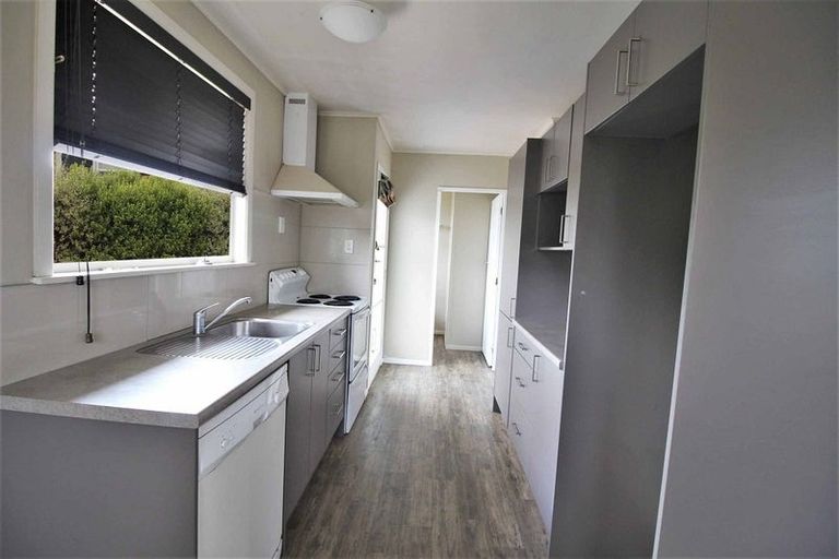 Photo of property in 17 Lilac Street, Melville, Hamilton, 3206