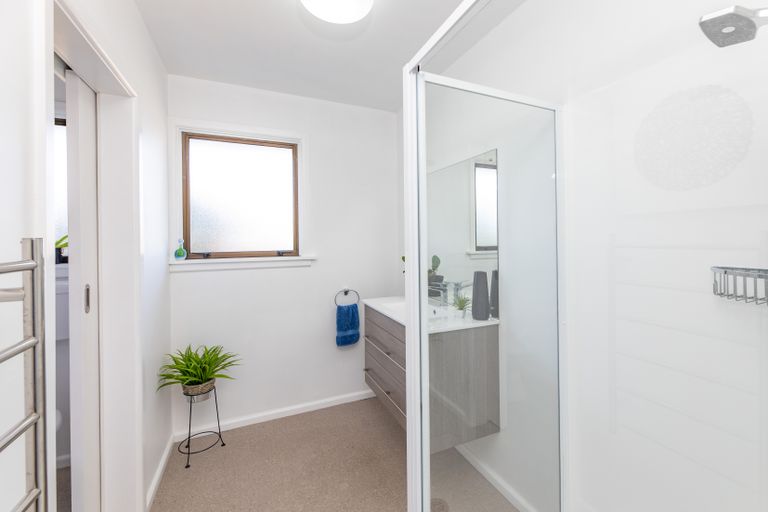 Photo of property in 1/1 Rosedale Place, Avonhead, Christchurch, 8042