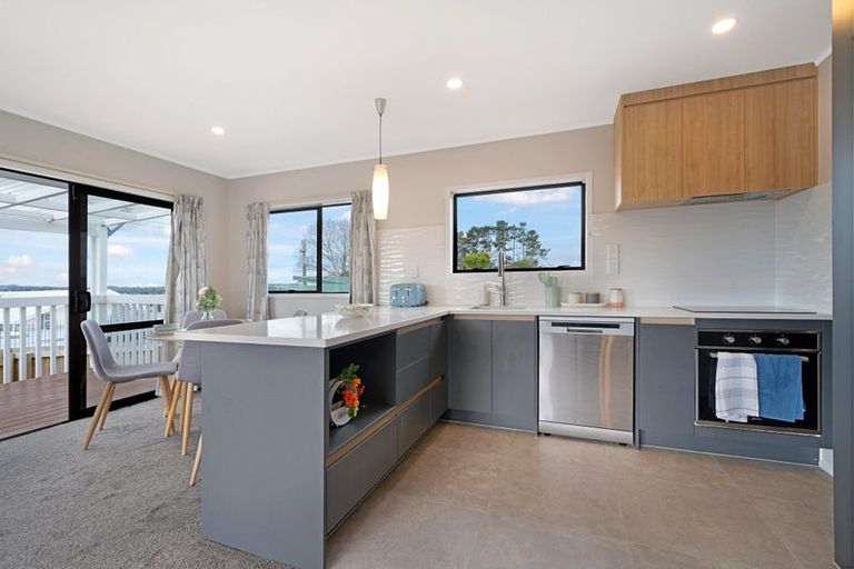 Photo of property in 1/40c West Coast Road, Glen Eden, Auckland, 0602