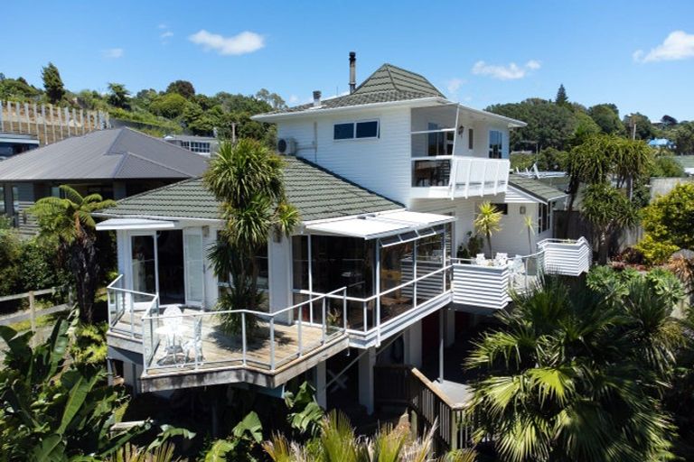 Photo of property in 105 Vivian Street, New Plymouth, 4310