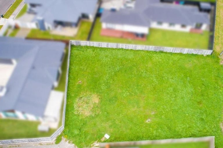 Photo of property in 27 Coutts Way, Fitzherbert, Palmerston North, 4410