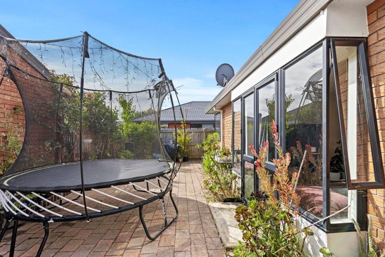 Photo of property in 96a Picton Avenue, Riccarton, Christchurch, 8011