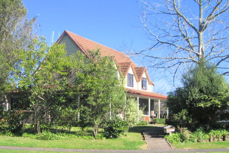 Photo of property in 30 Cooper Place, Chedworth, Hamilton, 3210