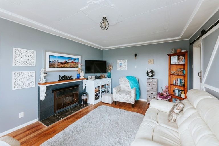 Photo of property in 21 Arrow Crescent, Holmes Hill, Oamaru, 9401