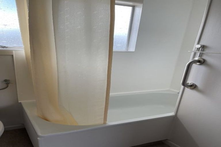 Photo of property in 28 Valley Road, Mount Maunganui, 3116