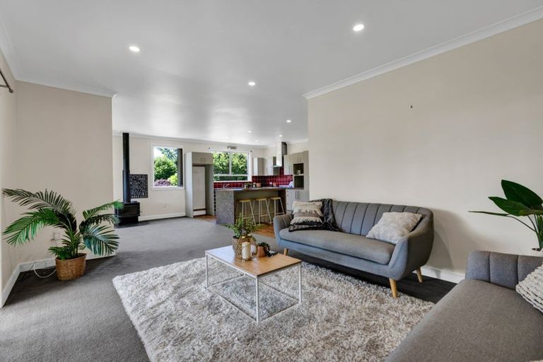 Photo of property in 116 Paraite Road, Paraite, New Plymouth, 4373