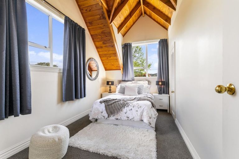 Photo of property in 120 Parker Road, Oratia, Auckland, 0604