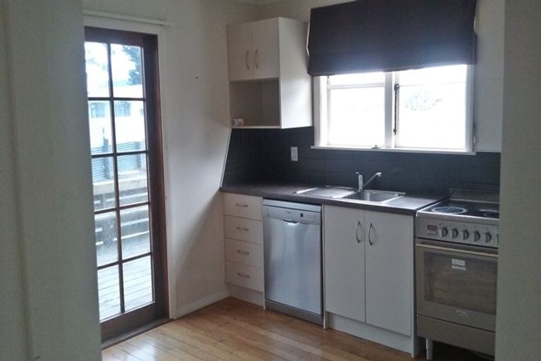 Photo of property in 26-27 Esk Street, Roslyn, Palmerston North, 4414