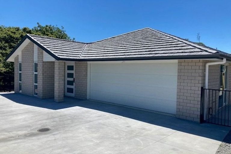 Photo of property in 10 Ratahi Way, Omokoroa, 3114