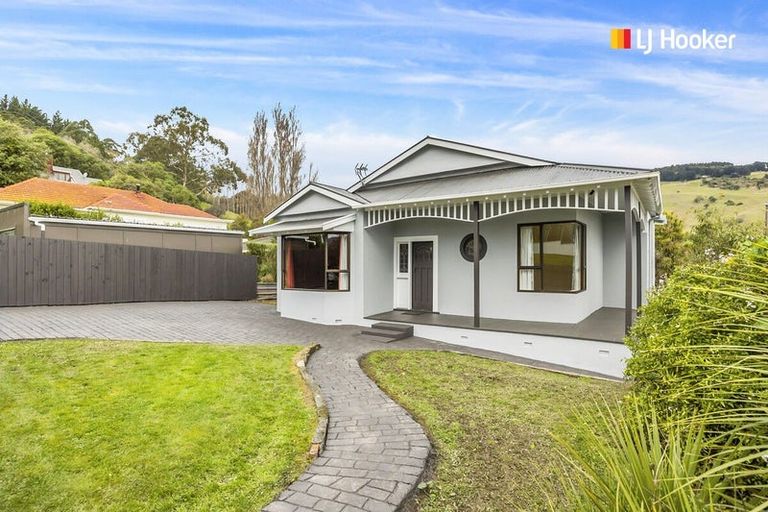 Photo of property in 6 Marett Street, Macandrew Bay, Dunedin, 9014