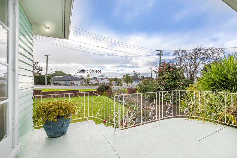 Photo of property in 188 White Swan Road, Mount Roskill, Auckland, 1041