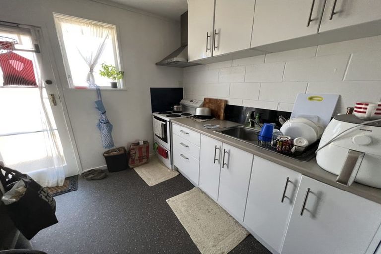 Photo of property in 4 Almond Place, Mount Wellington, Auckland, 1060