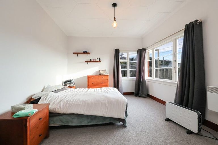 Photo of property in 11 Earls Road, Saint Clair, Dunedin, 9012