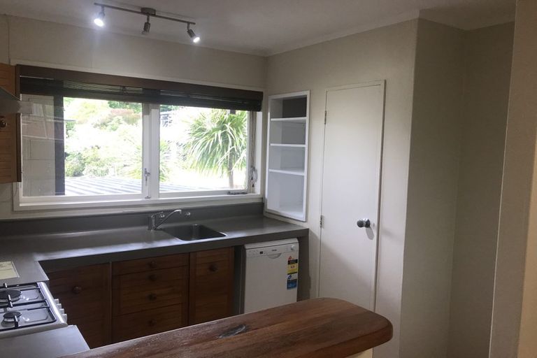 Photo of property in 99 Churton Drive, Churton Park, Wellington, 6037