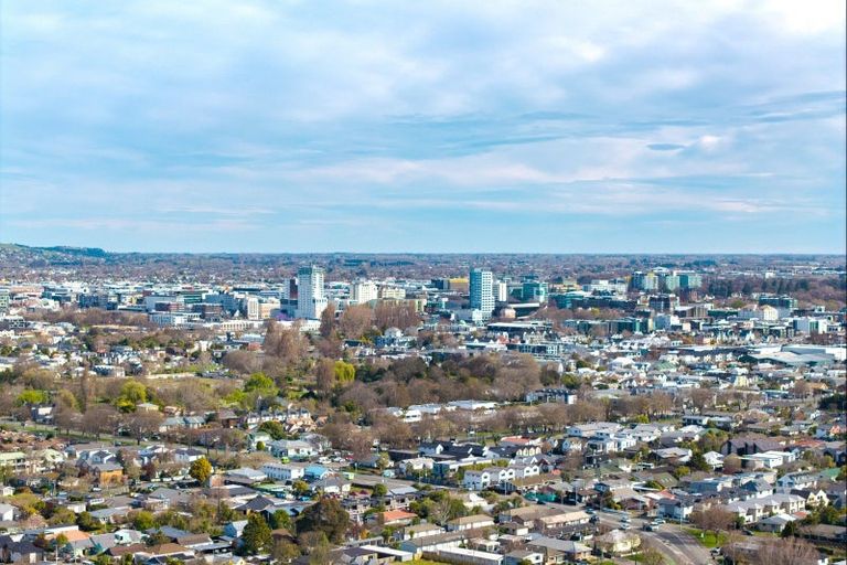 Photo of property in 40 Stapletons Road, Richmond, Christchurch, 8013