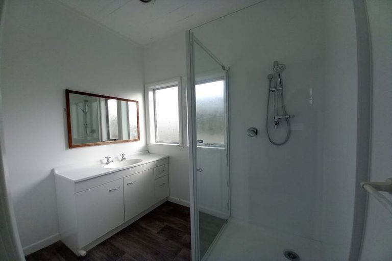 Photo of property in 3 Shortland Street, Lower Vogeltown, New Plymouth, 4310