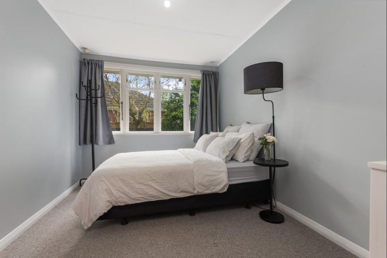 Photo of property in 24 Leicester Street, Terrace End, Palmerston North, 4410