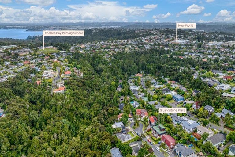 Photo of property in 9 Langstone Place, Chatswood, Auckland, 0626