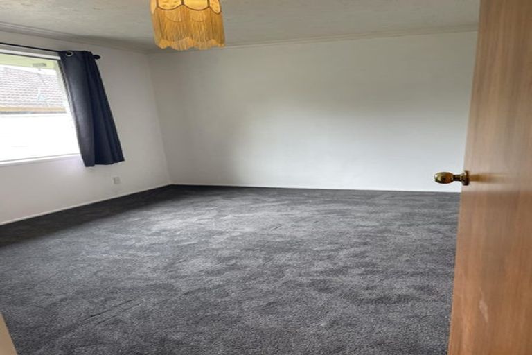 Photo of property in 2/4 Sayers Crescent, Ilam, Christchurch, 8041