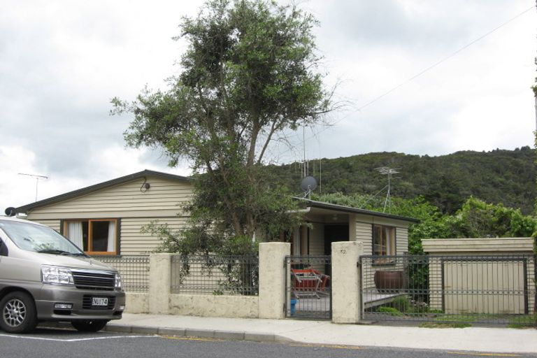 Photo of property in 52 Waiwera Road, Waiwera, Orewa, 0994