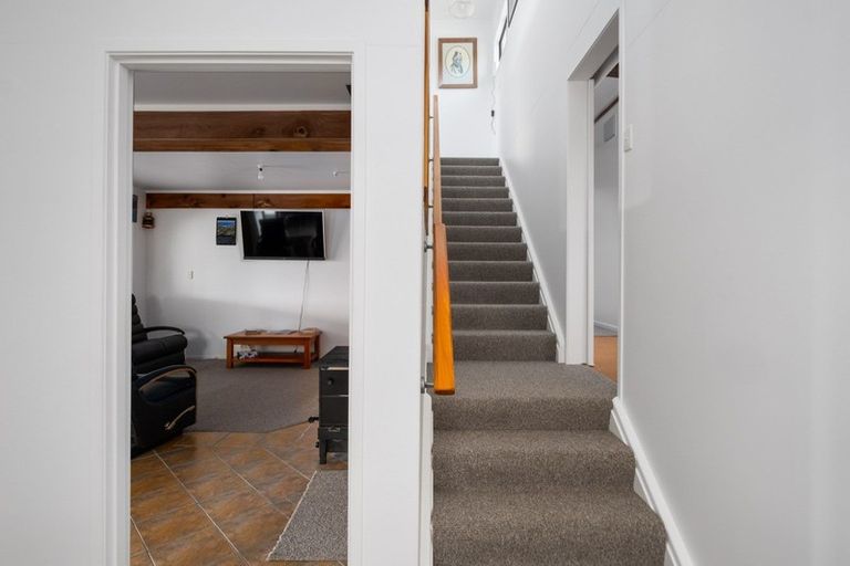 Photo of property in 20 Rangiuia Road, Tolaga Bay, 4077