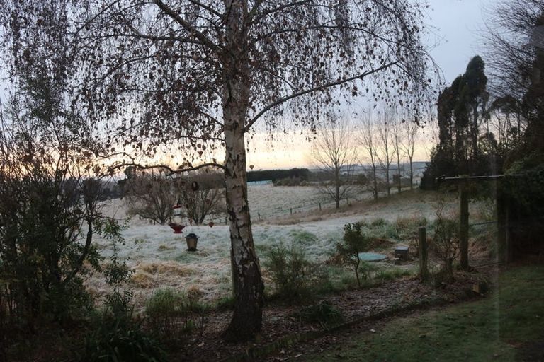 Photo of property in 90 Spur Road, Hadlow, Timaru, 7975