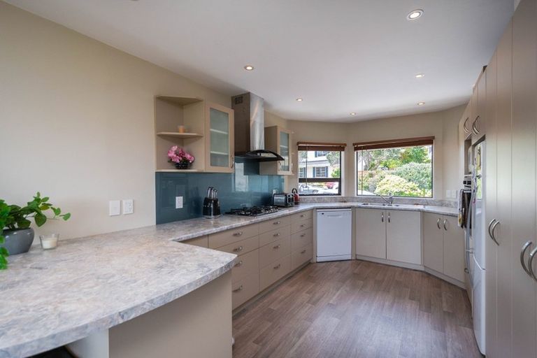 Photo of property in 4 Montserrat Place, Grenada Village, Wellington, 6037