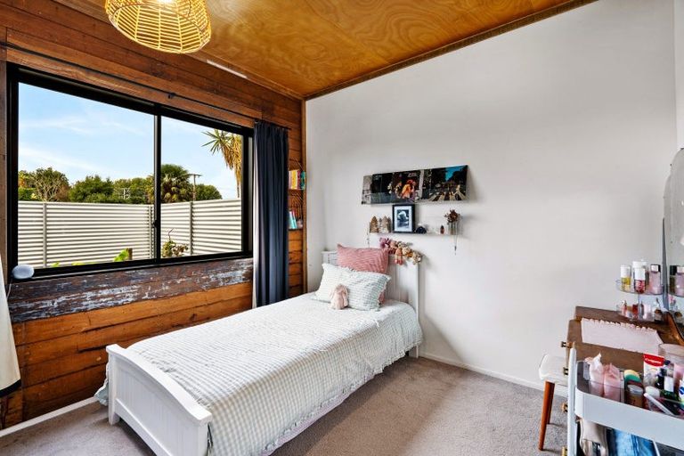 Photo of property in 1 Grey Street, Bay View, Napier, 4104