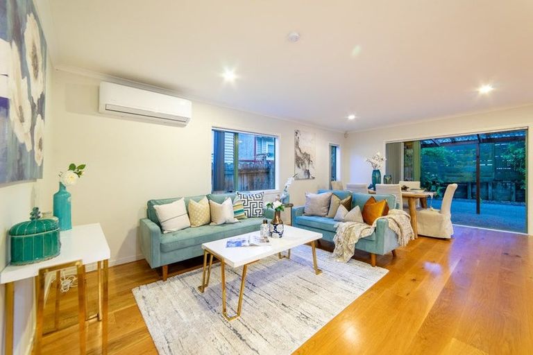 Photo of property in 4a Kennedy Avenue, Forrest Hill, Auckland, 0620